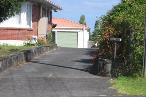 Photo of property in 2/56 Manuka Road, Glenfield, Auckland, 0629