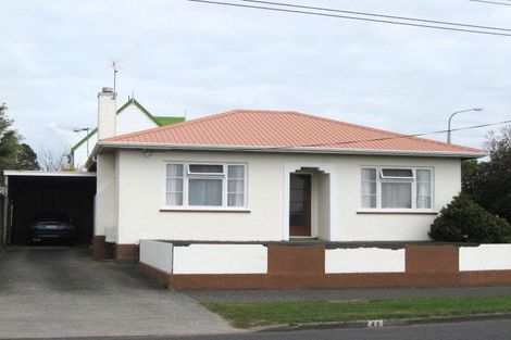 Photo of property in 1 Nash Street, Marfell, New Plymouth, 4310