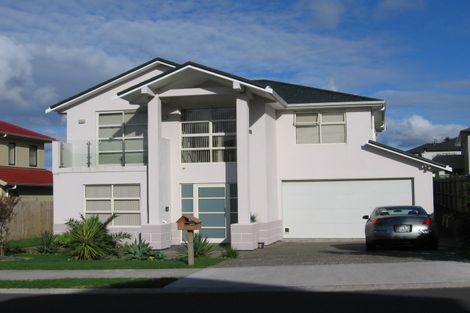 Photo of property in 3 Parkvale Grove, Te Atatu Peninsula, Auckland, 0610