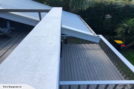 Photo of property in 2/99 Konini Road, Titirangi, Auckland, 0604