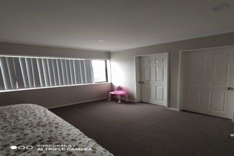 Photo of property in 12 Tavua Lane, Ranui, Auckland, 0612