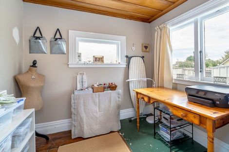 Photo of property in 27 Main Street, Greytown, 5712