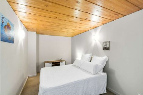 Photo of property in Stadium Garden Flats, 113/107 Thorndon Quay, Pipitea, Wellington, 6011