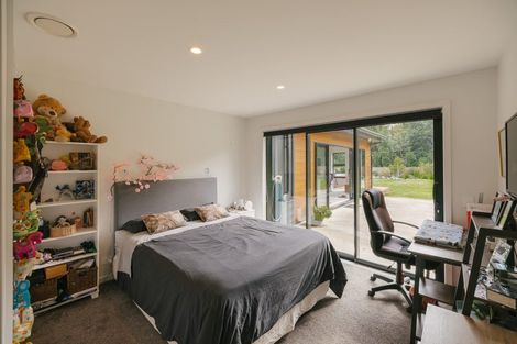 Photo of property in 38a Pohutukawa Drive, Levin, 5571