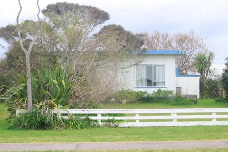 Photo of property in 139 Barbara Avenue, Whangamata, 3620