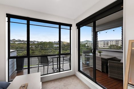 Photo of property in 22 Arran Point Parade, Orewa, 0931