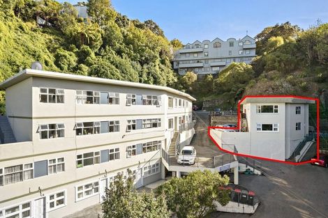 Photo of property in Parkland Flats, 18/51u Adams Terrace, Kelburn, Wellington, 6021