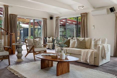 Photo of property in 16 Sandra Street, South New Brighton, Christchurch, 8062