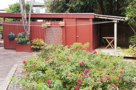 Photo of property in 2/92 Sartors Avenue, Browns Bay, Auckland, 0630