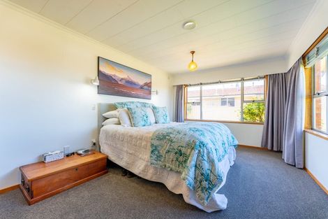 Photo of property in 12 Churchill Place, Waimate, 7924