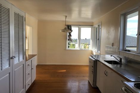 Photo of property in 9 Statesman Street, Henderson, Auckland, 0612
