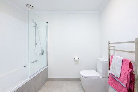 Photo of property in 38 Pennant Street, Long Bay, Auckland, 0630