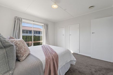 Photo of property in 94 Omata Road, Marfell, New Plymouth, 4310