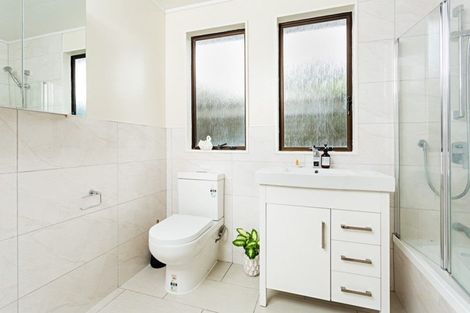 Photo of property in 1/14 Moxham Grove, Massey, Auckland, 0614