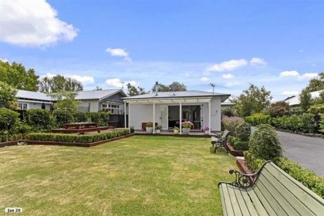 Photo of property in 16 Perry Street, Papanui, Christchurch, 8053
