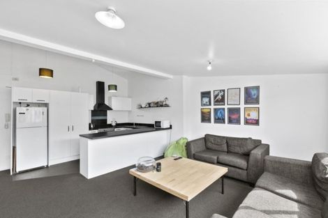 Photo of property in 5u2 Hopper Street, Mount Cook, Wellington, 6011