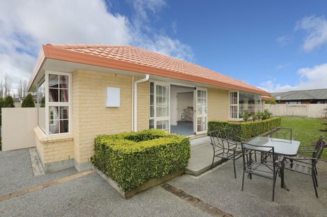 Photo of property in 5 Parnell Heights Drive, Kelvin Grove, Palmerston North, 4414