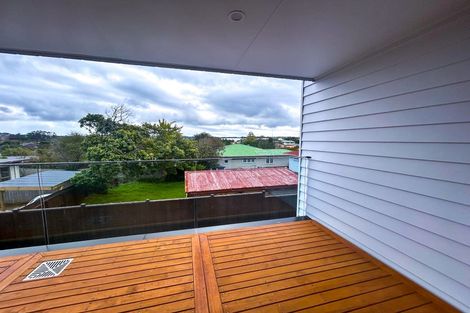 Photo of property in 7/12 Statesman Street, Henderson, Auckland, 0612