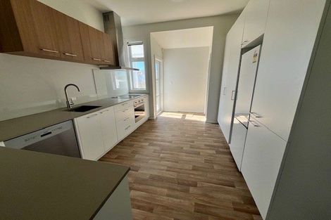 Photo of property in 23 Queens Drive, Kilbirnie, Wellington, 6022