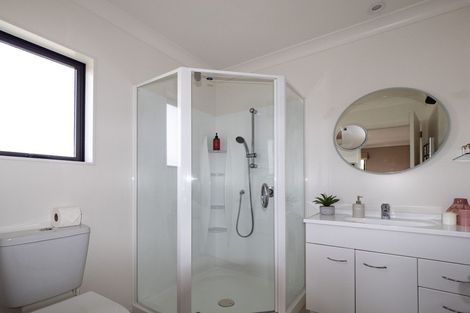 Photo of property in 7 Moston Grove, Churton Park, Wellington, 6037