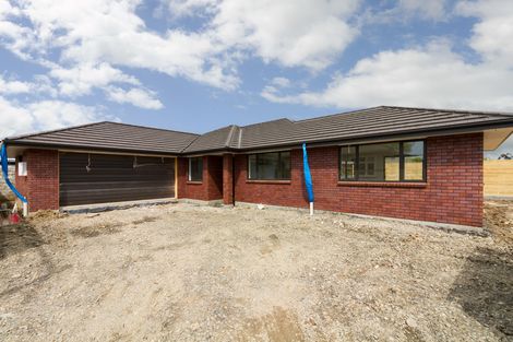 Photo of property in 37 Karina Terrace, Roslyn, Palmerston North, 4414