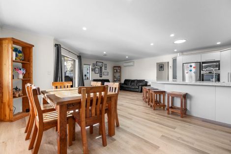 Photo of property in 13 Amberley Place, Flagstaff, Hamilton, 3210