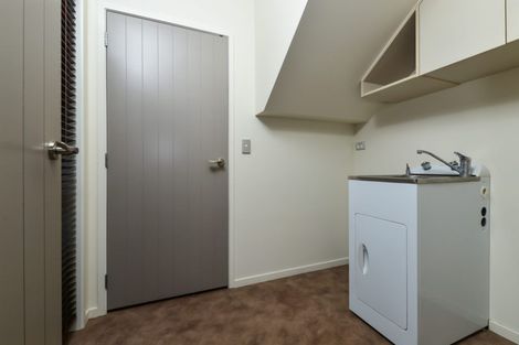 Photo of property in 5b Peninsula Point, Huntington, Hamilton, 3210