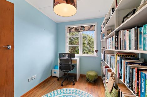 Photo of property in 109 Severn Street, Island Bay, Wellington, 6023