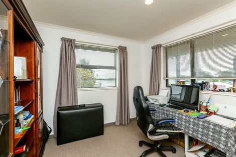 Photo of property in 2/75 Hine Street, New Plymouth, 4310