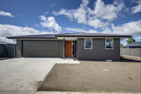 Photo of property in 96 Belgrove Drive, Waipukurau, 4200