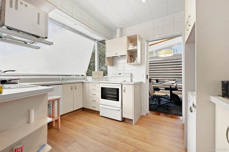 Photo of property in 3 Pixie Place, Pakuranga Heights, Auckland, 2010