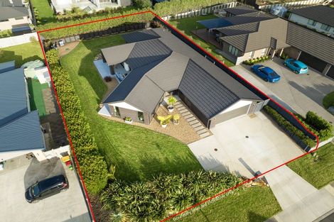 Photo of property in 14 Catherine Mclean Road, Pukekohe, 2120