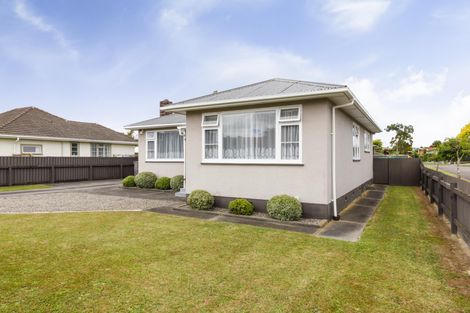Photo of property in 16 Milton Street, Roslyn, Palmerston North, 4414