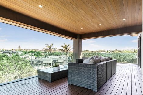 Photo of property in 4 Montrose Terrace, Mairangi Bay, Auckland, 0630