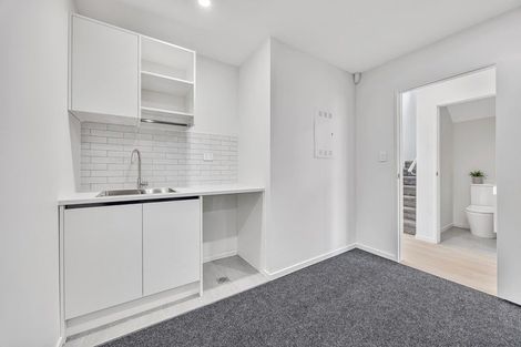 Photo of property in 49 Vera Road, Te Atatu South, Auckland, 0610
