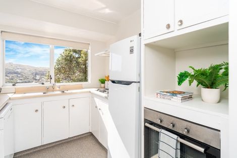 Photo of property in 11 Selkirk Way, Karori, Wellington, 6012