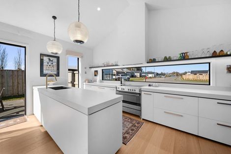 Photo of property in 42 Orchard Road, Greytown, 5712