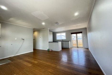 Photo of property in 6 Hetherington Road, Ranui, Auckland, 0612