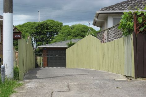 Photo of property in 2/12 Crawford Avenue, Mangere Bridge, Auckland, 2022