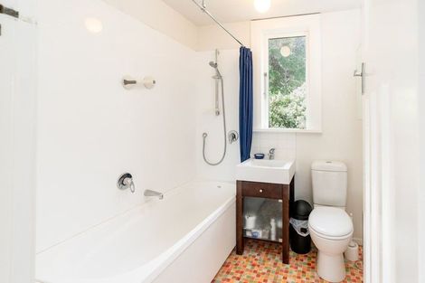 Photo of property in 109f7 Majoribanks Street, Mount Victoria, Wellington, 6011