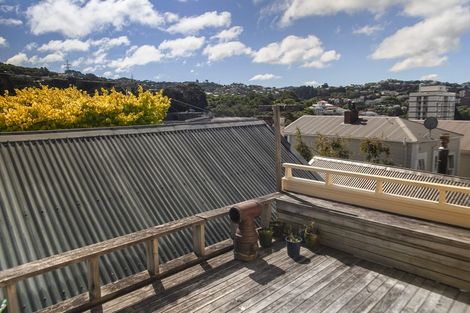 Photo of property in 72 Thompson Street, Mount Cook, Wellington, 6011