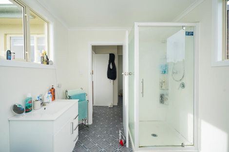 Photo of property in 28 Tokanui Haldane Road, Tokanui, 9884