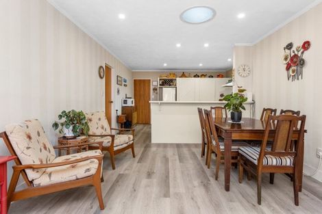 Photo of property in 18a Otatara Road, Taradale, Napier, 4112