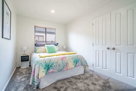 Photo of property in 13 Neta Grove, Henderson, Auckland, 0612