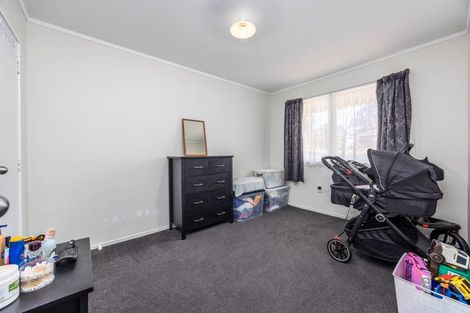 Photo of property in 381 Roscommon Road, Clendon Park, Auckland, 2103