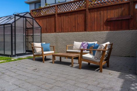 Photo of property in 138 Westchester Drive, Churton Park, Wellington, 6037