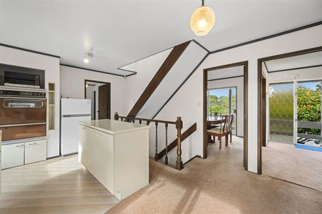 Photo of property in 19 Blundell Place, Chatswood, Auckland, 0626