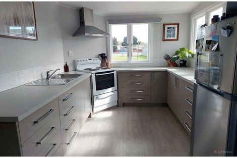 Photo of property in 6 Smith Street, Waimate, 7924