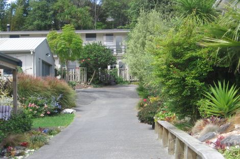 Photo of property in 2/92 Saddleback Rise, Murrays Bay, Auckland, 0630