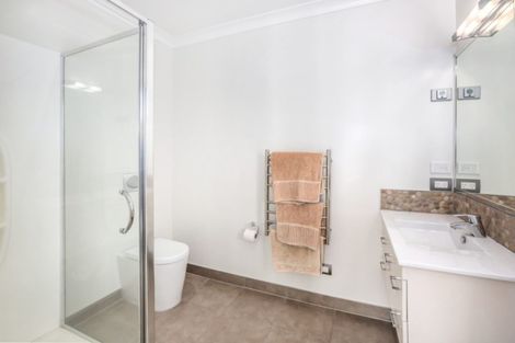 Photo of property in 4 Lamont Place, Waikanae, 5036